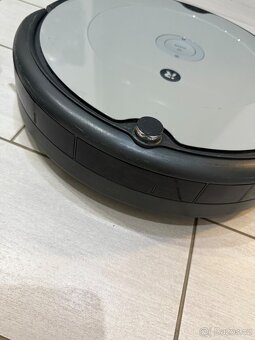 Robotický vysavač iRobot Roomba 698 - 2