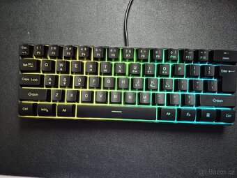 Herní Drátová RGB klávesnice - 2