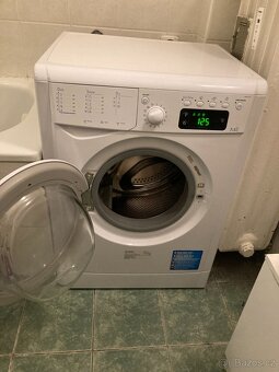 Pračka se sušičkou INDESIT IWDE 7105 B - 2