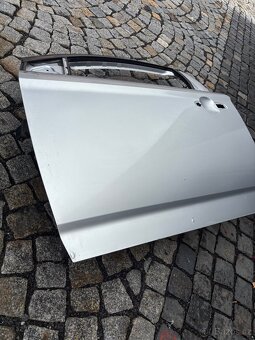 Ford Mondeo Mk4 - levé přední dveře - 2