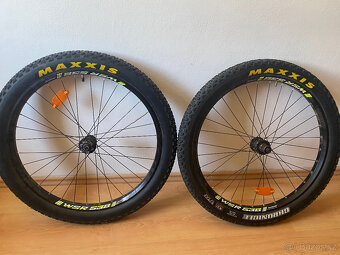 Kola MAXXIS - 2