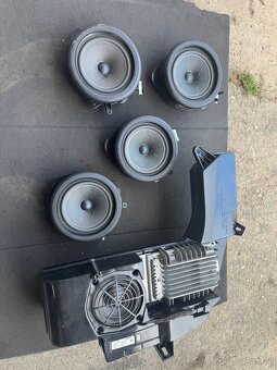 Hudba bose audi a4 b7 - 2