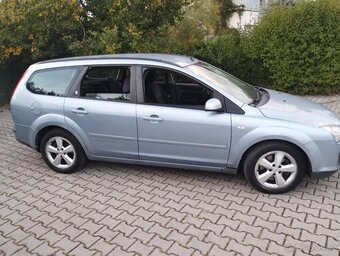 Ford Focus 2-0 TDCI Ghia combi - 2