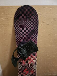 Prodám úplně nový snowboard TRANS 155cm dlouhý. - 2