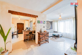 Prodej rodinného domu, 249 m², Vroutek, ul. Pod Věží - 2
