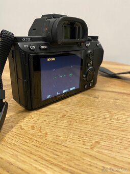 Sony AIII (možnost + objektiv) - 2