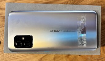 Prodám Asus Zenfon 8 - 2