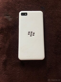 Funkční telefon - 2