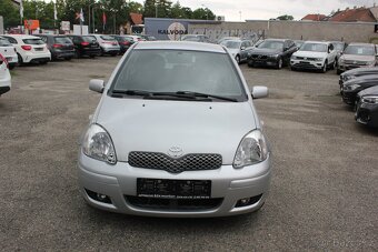 Toyota Yaris 1.0 VVT-i, KLIMA, bez koroze - 2