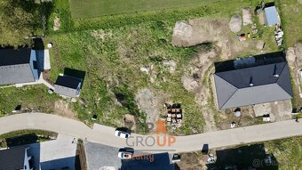 Prodej pozemku pro bydlení o rozloze 906 m2 - Dubany - 2