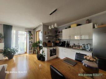 Pronájem moderního bytu 2+kk, 60,1 m Komunardů 1608/20, Pra - 2
