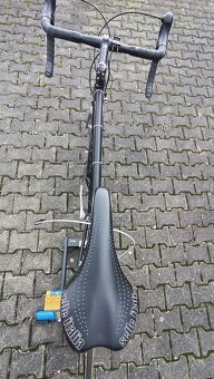 Prodám silniční kolo Cicli V včetně trenažéru Tack ve velmi - 2
