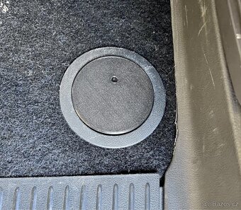 VW T5 / T6 - krytka kotvícího oka - 2