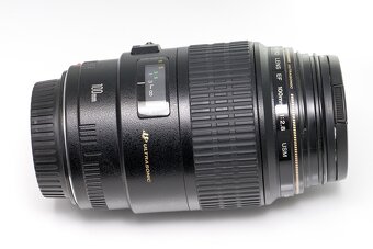 Canon EF 100 mm f/2,8 Macro USM + Hoya UV filtr HMC - 2