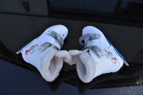 Dívčí brusle vel.33-36 - 2