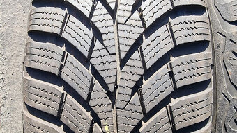 Zimní pneu Continental 195/65/15 - 2