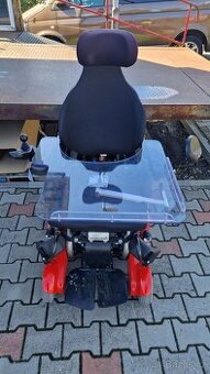 Elektrický polohovací invalidní vozík LEVO - 2