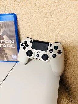 Sony Playstation 4 PS4 500GB + hra - 2