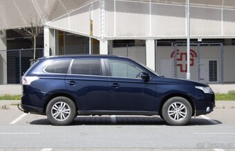 Mitsubishi Outlander 2.2 DI-D Intense - 2