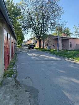 Podnájem garáže na ulici Sazenice, Brno - Komárov - 2