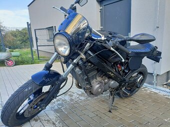 Honda ntv 650 cafe racer/scrambler - 2