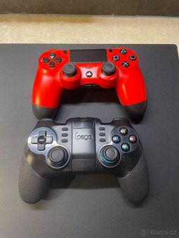 Prodám nebo vyměním PS4 pro+ 6 her - 2
