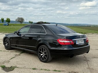 Mercedes Benz E 350 CDI V6 170 kW W212 - 2