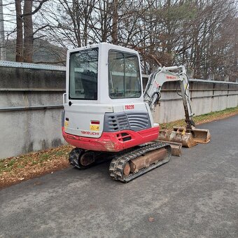 Minibagr Takeuchi TB228 - 2