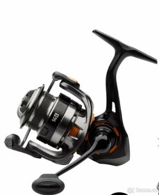 nový přívlačový naviják Savage Gear SG6 4000H FD - 2