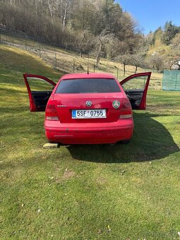 Díly VW Bora 1,6 benzin 77kw - 2
