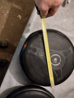 Prodám repro 3pasmové do auta cca 24cm - 2