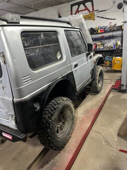 Suzuki Samurai - 2