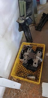 Motor Suzuki GS500E - 2