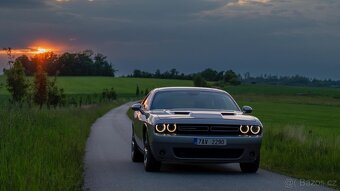 Dodge Challenger 3.6 VVT SXT 224Kw - 2