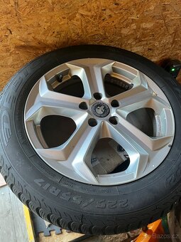 7x17, 5x112 zimní disky včetně pneu 8mm 225/55 R17 a sensoru - 2