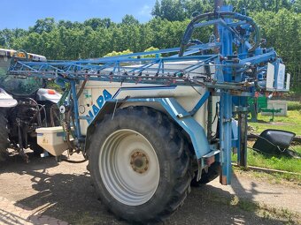 Tažený postřikovač Křemže 3000L - 2