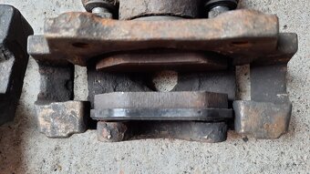 BMW E46 brzdové třmeny - 2