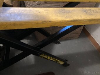 Nůžkový paletový vozík - 2