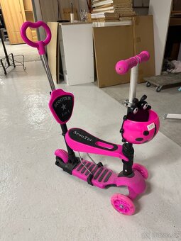 Dětská koloběžka 5v1 – růžová, s vodící tyčí - 2