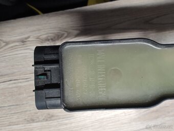 Prodám zapalovací lištu Opel 28326927 GM 55 584 40. - 2