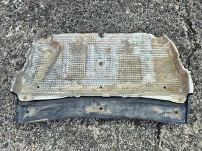 Land Rover Discovery 4 / Range Rover Sport spodní kryt - 2