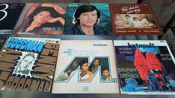 Lp desky různé žánry množství 300 ks. - 2