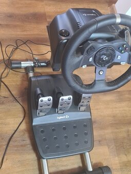 Volant logitech - REZERVOVÁNO - 2