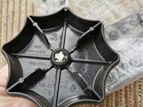 Škoda - Šroub pro upevnění kola - 2