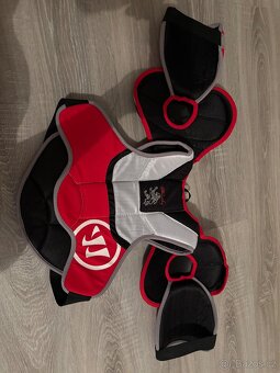 Hokejová ramena vel.M senior - 2