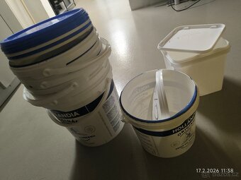 Plastové kbelíky - 2