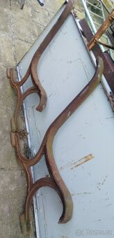 Lavička litinova - 2