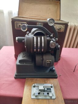 Projektor 8mm - 2
