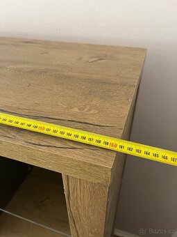 Komoda v dekoru tmavého dřeva - 2