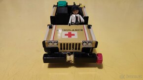 Stará hračka Jeep Ambulance - 2